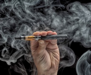 e-cigaret med masser af røg