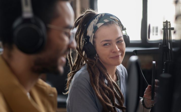 Den spirituelle praksis finder nye veje: Fra støvede bøger til blogs og podcasts